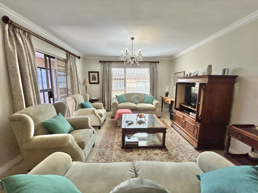 3 Bedroom Property for Sale in Wavecrest Eastern Cape